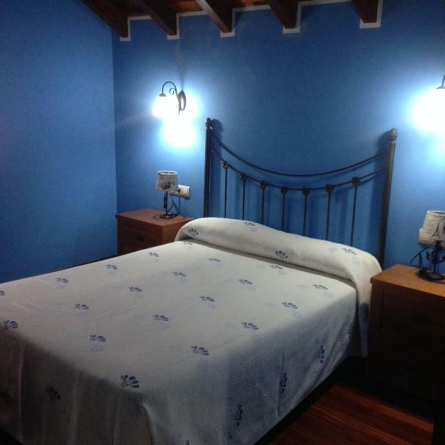 Villa Casa Llampedro à Canales  Extérieur photo